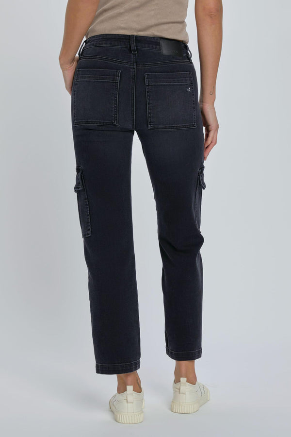 back view of the model wearing the tracey cropped cargos. shows the back two patch pockets. also shows the side cargo pockets and the cropped length. 