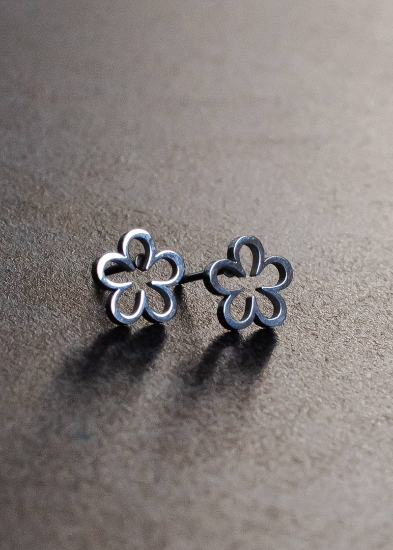 Panache Apparel Co. - Silver Flower Stud Earrings