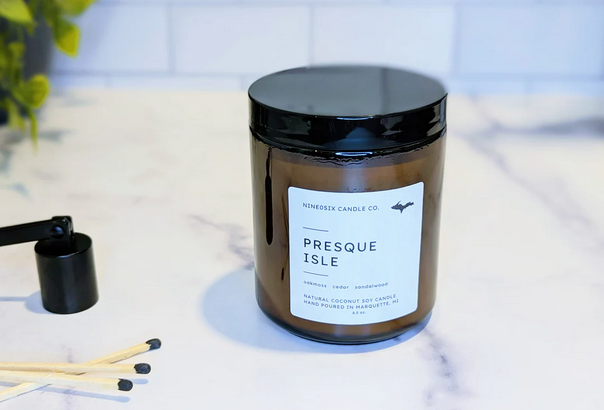 906 and Co. Amber Jar Candle